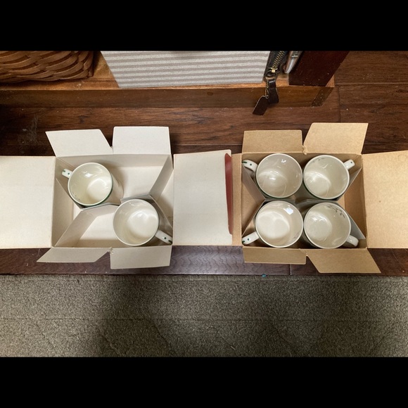 Spode Christmas Tree Mug Set - Picture 3 of 6